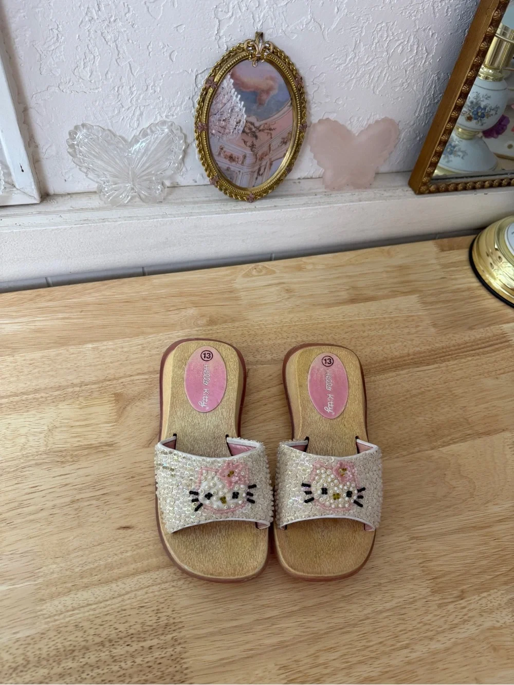 Vintage Hello Kitty Beaded Sandals Kids Size 13 Y2K Kawaii Pearl Sequin Platform